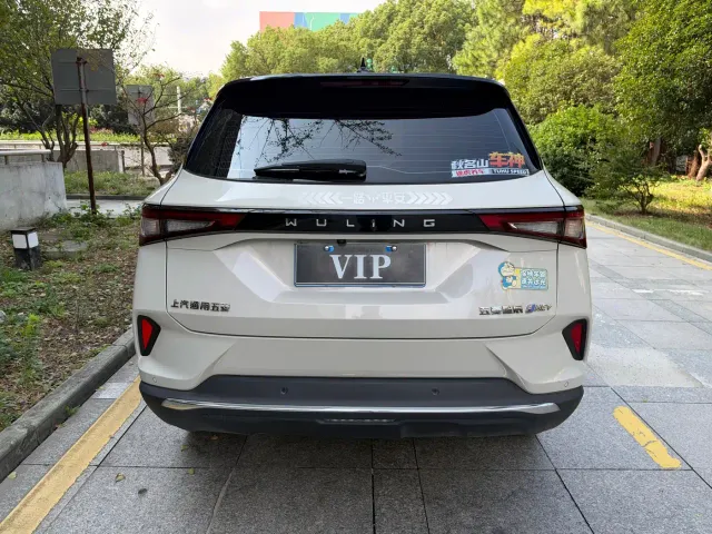 Wuling Asta — Фото автомобиля 11