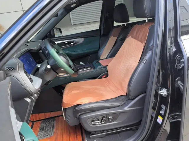 GAC Trumpchi GS8 — Фото автомобиля 16