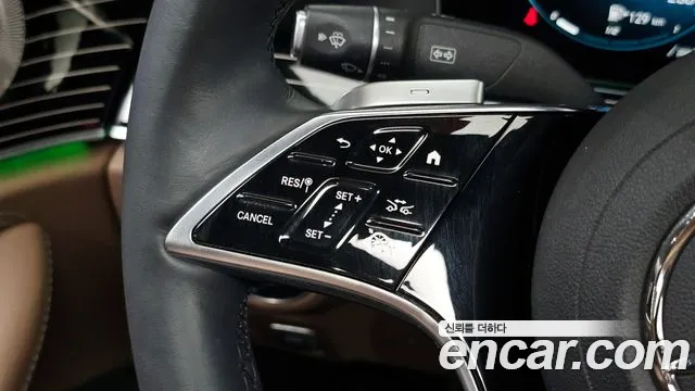 Mercedes-Benz E-Class — Фото автомобиля 13