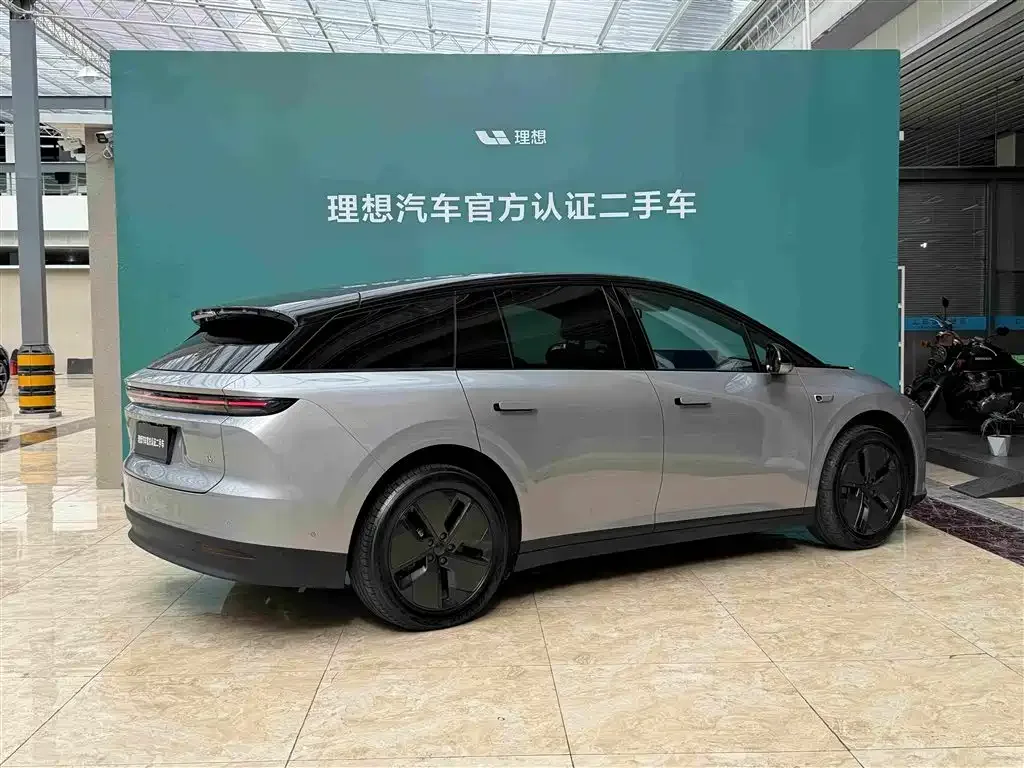 Li Auto Li Auto i6 2025 2WD Base Model — Фото автомобиля 22