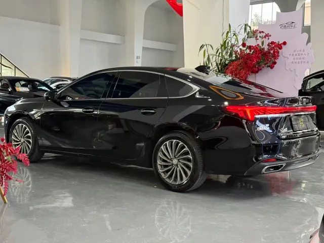Buick LaCrosse — Фото автомобиля 9