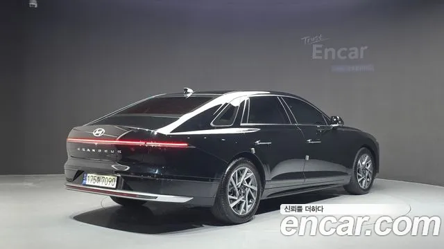 Hyundai Grandeur GN7 — Фото автомобиля 2