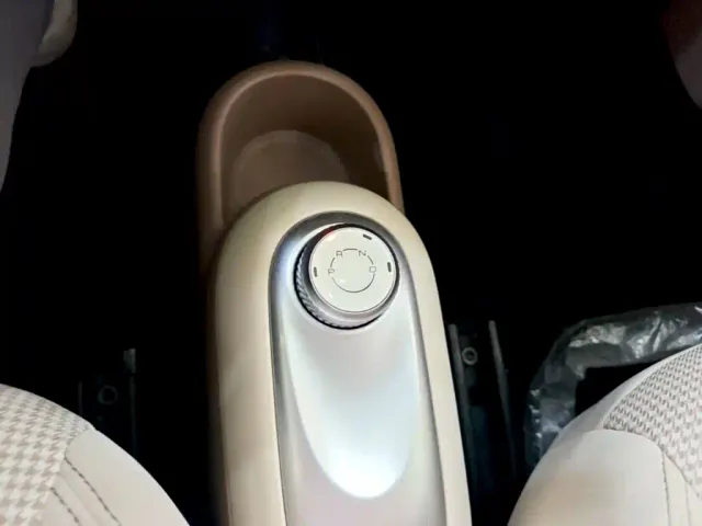Wuling Hongguang Mini EV — Фото автомобиля 13