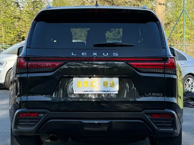 Lexus LX — Фото автомобиля 9