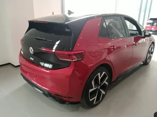 Volkswagen ID.3 — Фото автомобиля 6