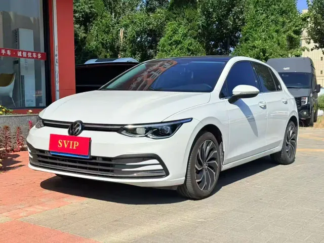 Фотография автомобиля — Volkswagen Golf