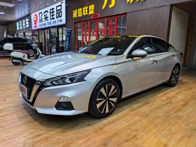 Фотография автомобиля — Nissan Teana