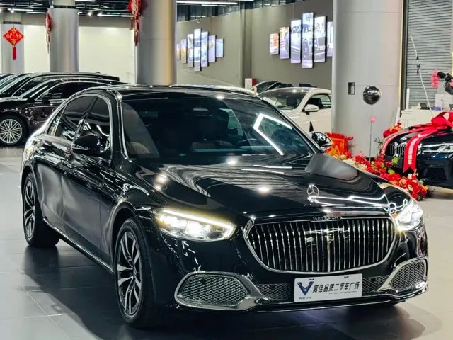 Mercedes-Benz S-Class — Фото автомобиля 3