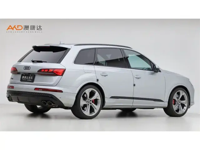 Audi SQ7 — Фото автомобиля 3