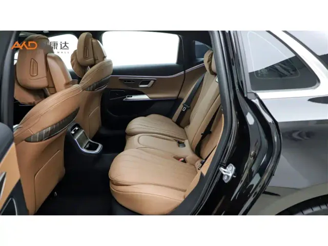 Mercedes-Benz E-Class — Фото автомобиля 7