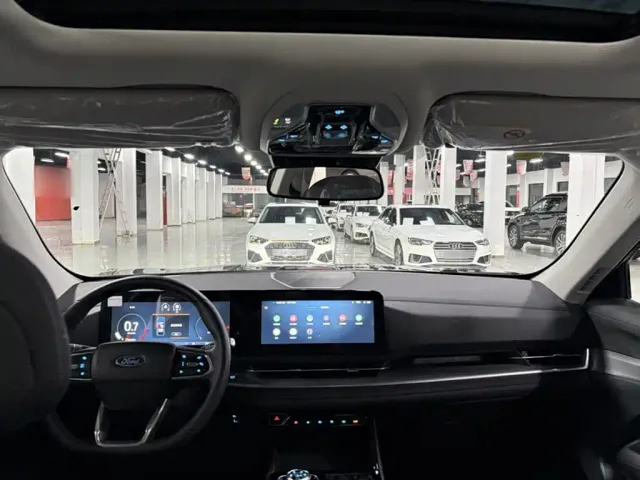 Ford Lingrui — Фото автомобиля 5