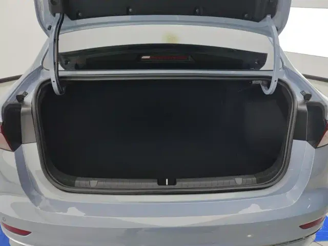 Geely Emgrand — Фото автомобиля 4