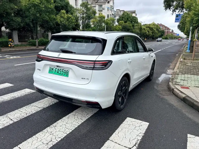 Shangjie SUV — Фото автомобиля 5