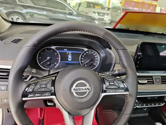 Nissan Teana — Фото автомобиля 3