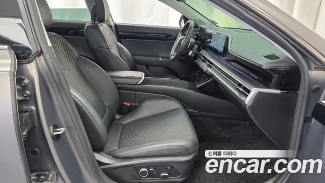 Hyundai Grandeur Grandeur (GN7) 2.5 Бензин 2WD — Фото автомобиля 19