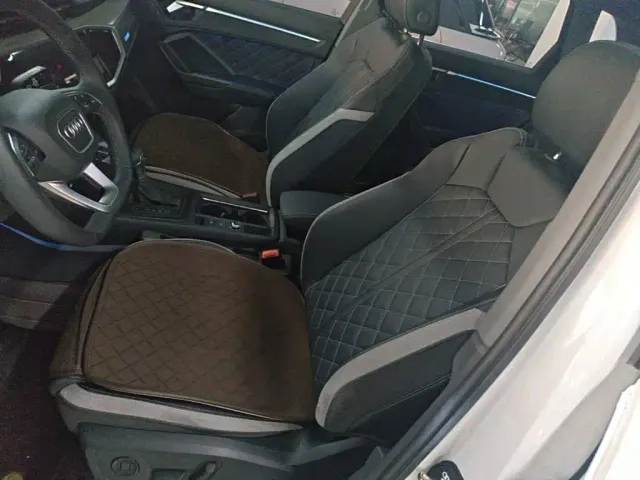 Audi Q3 — Фото автомобиля 14