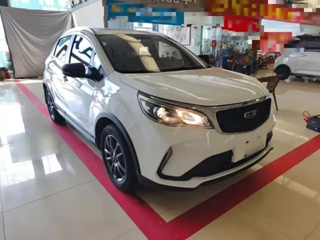 Geely Vision X3 — Фото автомобиля 3
