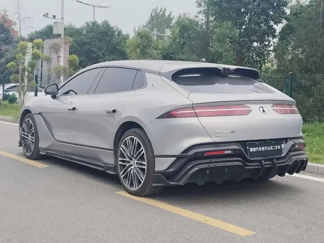 Denza Z9GT — Фото автомобиля 13