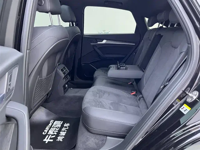 Audi Q5L Sportback — Фото автомобиля 18