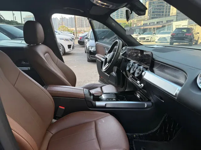 Mercedes-Benz GLB-Class — Фото автомобиля 18