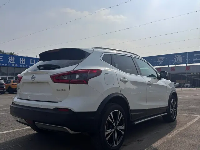 Nissan Qashqai — Фото автомобиля 6