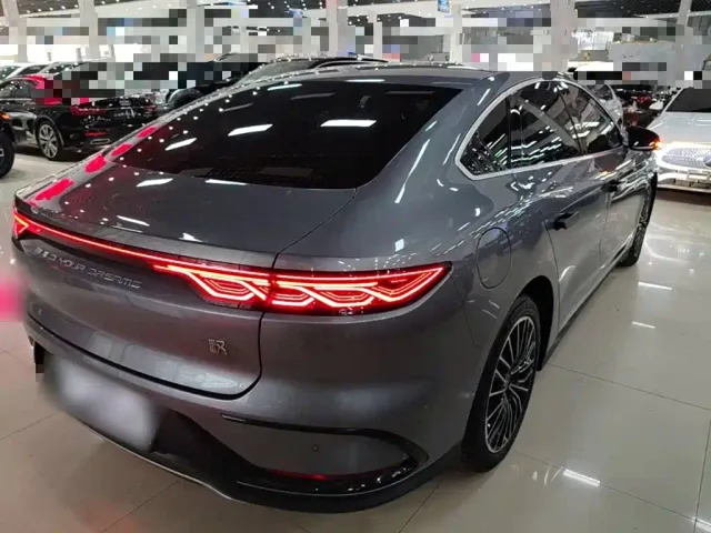 BYD Han — Фото автомобиля 6