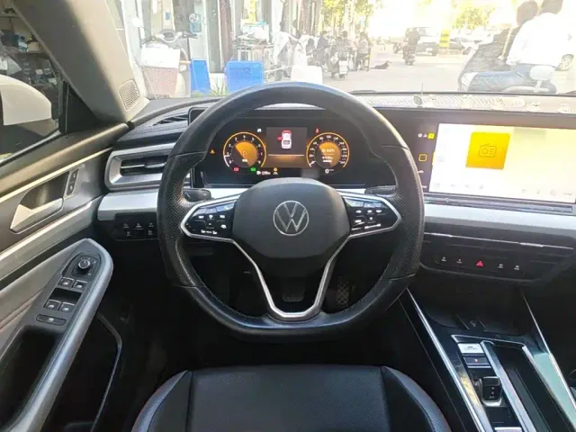 Volkswagen Lamando — Фото автомобиля 10