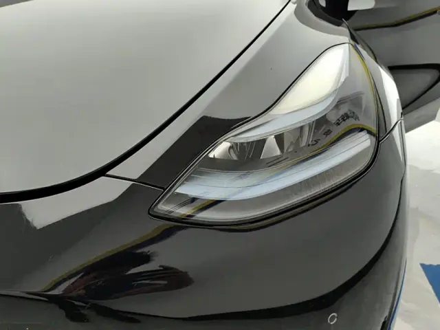 Tesla Model Y — Фото автомобиля 5