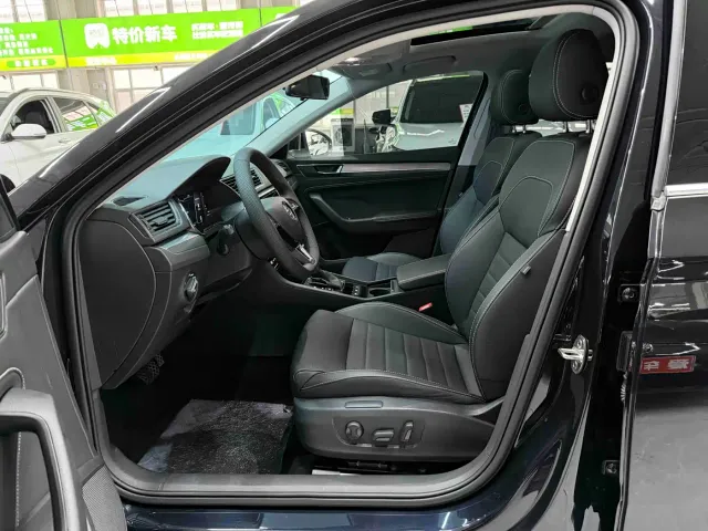 Skoda Superb — Фото автомобиля 8
