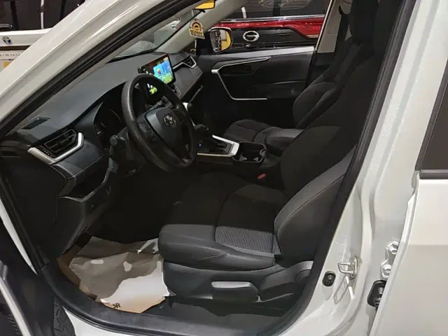 Toyota Wildlander — Фото автомобиля 14