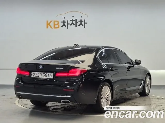 BMW 5 Series G30 — Фото автомобиля 3