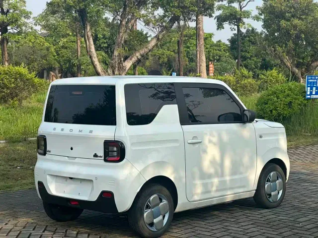 Geely Panda — Фото автомобиля 9