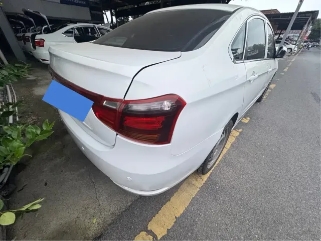 Dongfeng Aeolus Dongfeng Fengshen E70 2022 500 Ultra Edition — Фото автомобиля 9