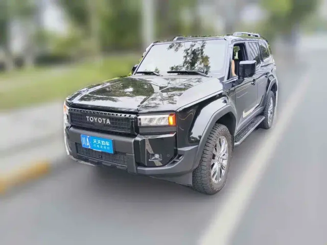 Фотография автомобиля — Toyota Prado