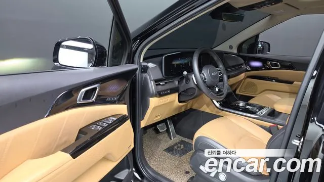 Kia Carnival — Фото автомобиля 15