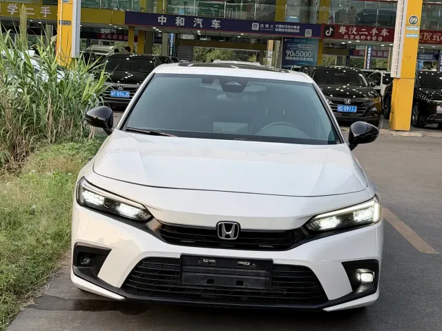 Honda Civic — Фото автомобиля 2