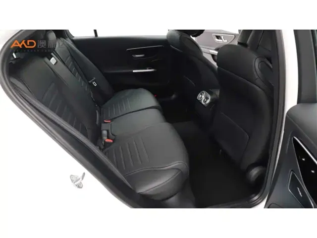 Mercedes-Benz C-Class — Фото автомобиля 8