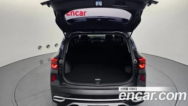 Kia Seltos Seltos Бензин 1.6 турбо 2WD — Фото автомобиля 20