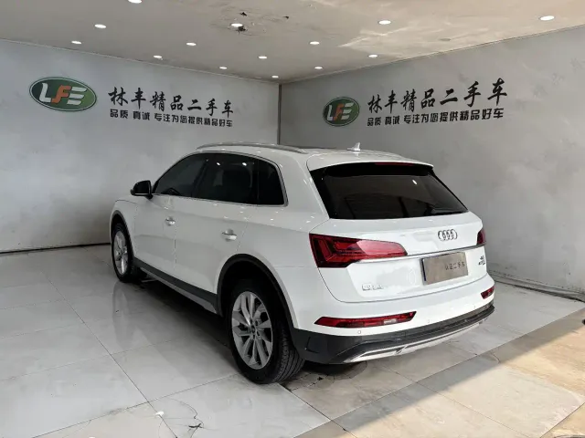 Audi Q5L — Фото автомобиля 7