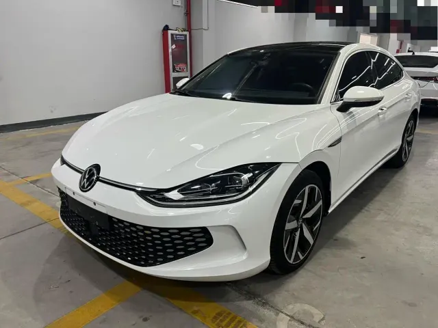 Фотография автомобиля — Volkswagen Lamando