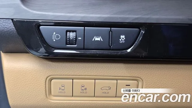 Kia Carnival Generation 4 — Фото автомобиля 18