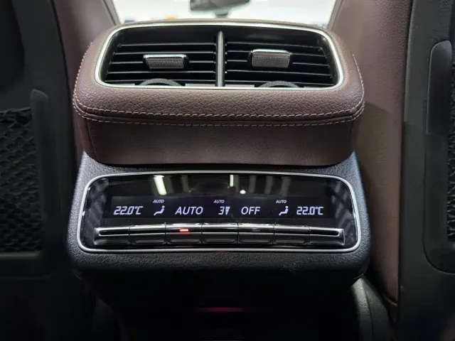 Mercedes-Benz GLE-Class — Фото автомобиля 18