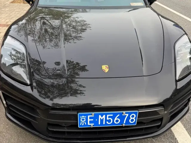 Porsche Panamera — Фото автомобиля 2