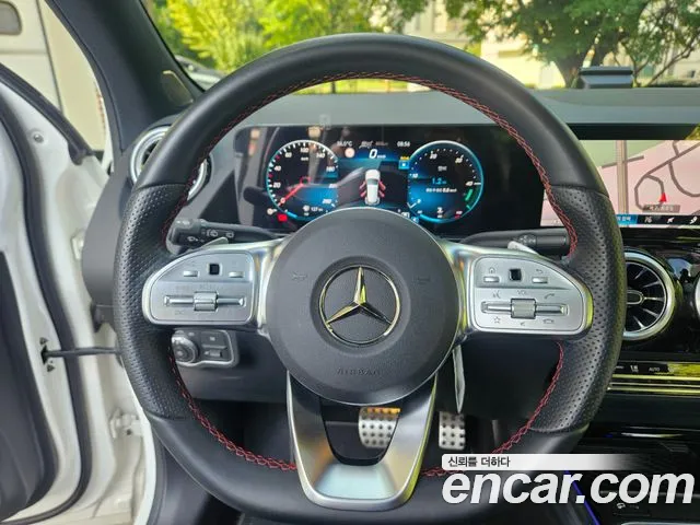 Mercedes-Benz GLA-Class — Фото автомобиля 14