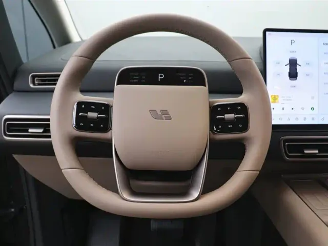 Li Auto Li Auto MEGA 2025 Model Home Family Special Edition — Фото автомобиля 17