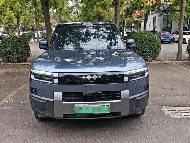 Fang Cheng Bao Titanium 7 2025 AWD Base Model — Фото автомобиля 2