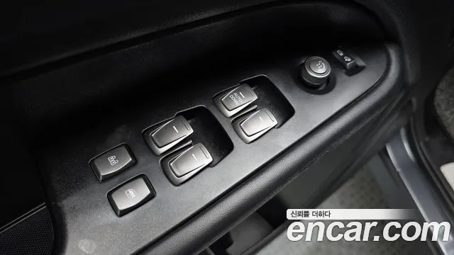 KG_Mobility_Ssangyong Rexton Новый Rexton Sport Дизель 2.2 4WD — Фото автомобиля 14