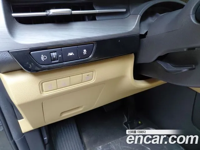 Kia Canival Carnival 4 поколение 9 мест Prestige — Фото автомобиля 25
