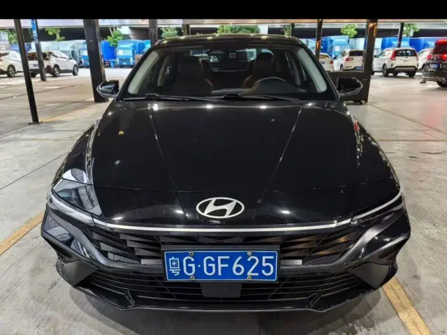 Hyundai Elantra — Фото автомобиля 7