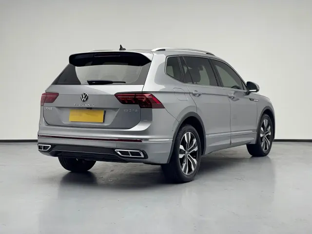 Volkswagen Tiguan L — Фото автомобиля 2